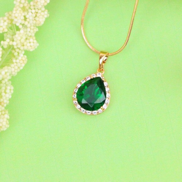 "Teardrop Green Pendant with Crystal Border in Rose Gold Finish, XPPT1613 - Picture 12 of 13